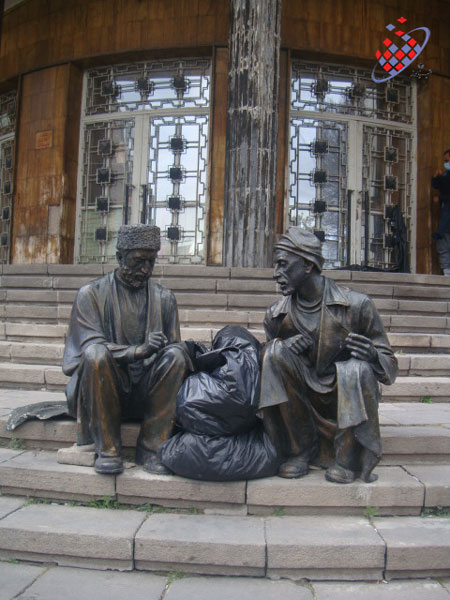 مجسمه عریضه نویس - توفیق وحیدی آذر-Tofigh Vahidi Azar